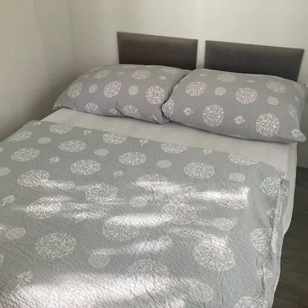 Camping Mobilheim Vyr *